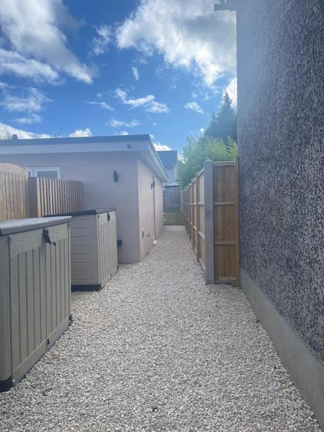 Salisbury Guest Annex Exterior foto
